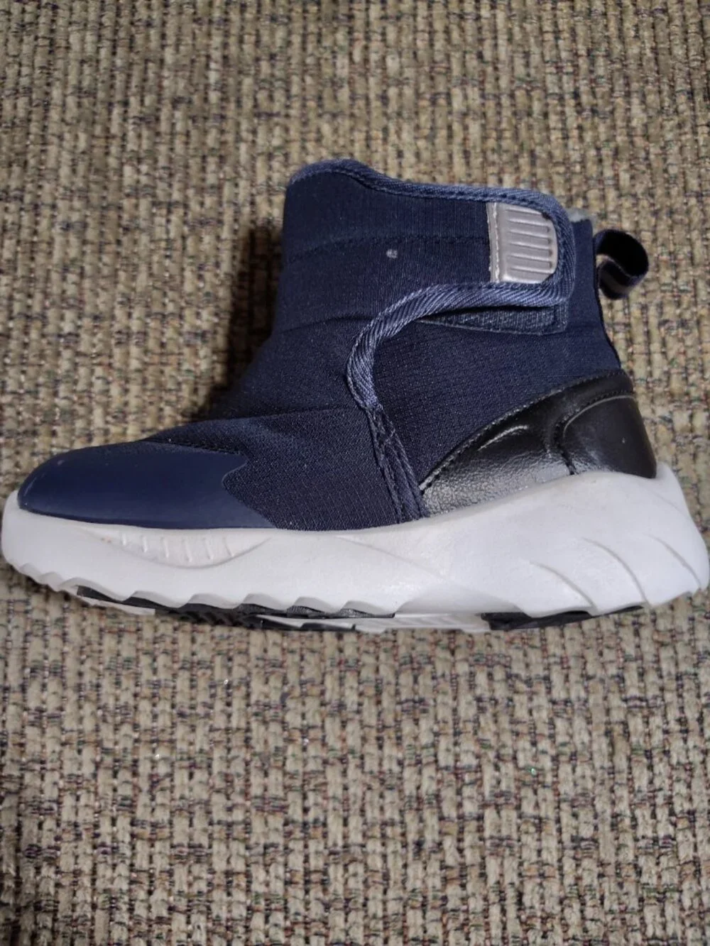 USED Ashion Kids High Top basketball shoes,Black/Gold/White EU 27 US 10 Toddler